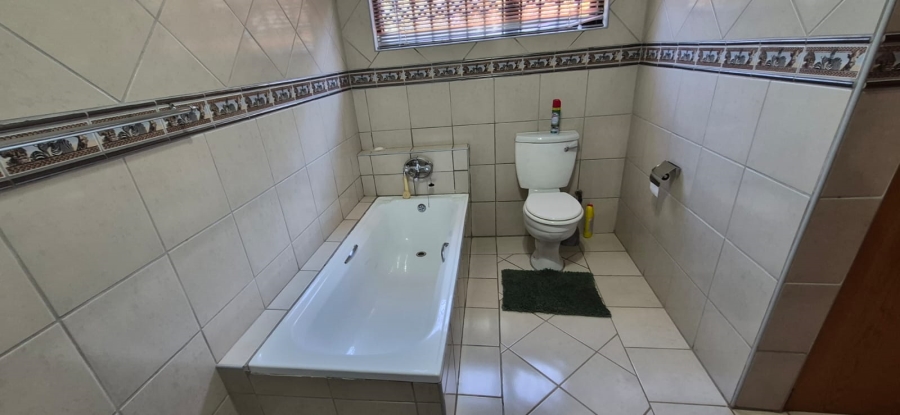 11 Bedroom Property for Sale in Groot Marico North West